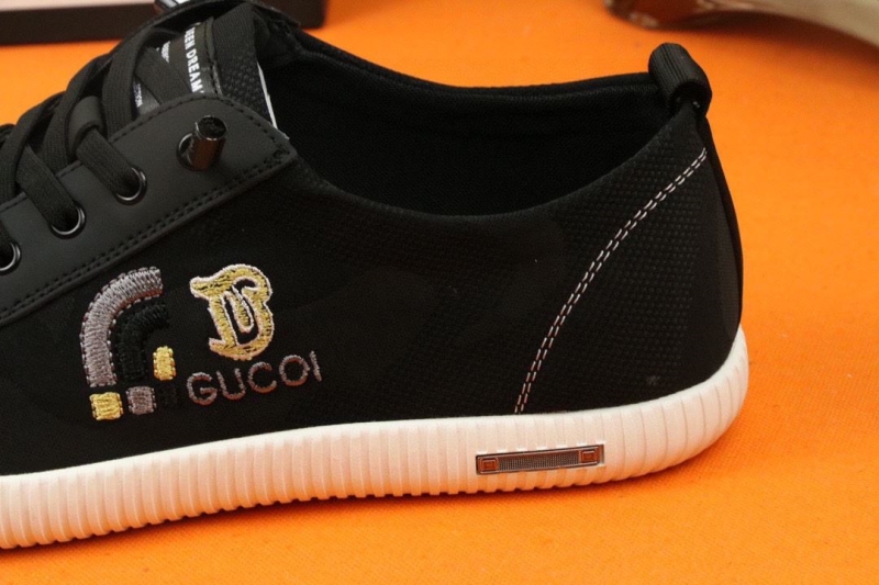 Gucci Casual Shoes